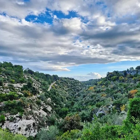 Δωμάτια σε οικογενειακή κατοικία Dar Pietru Νότο